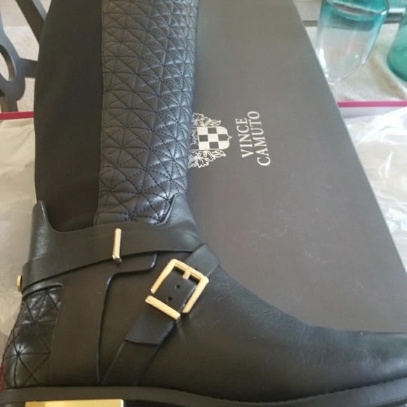 Boots - Picture 4 of 4